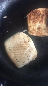 烤馒头视频,家常美味制作攻略