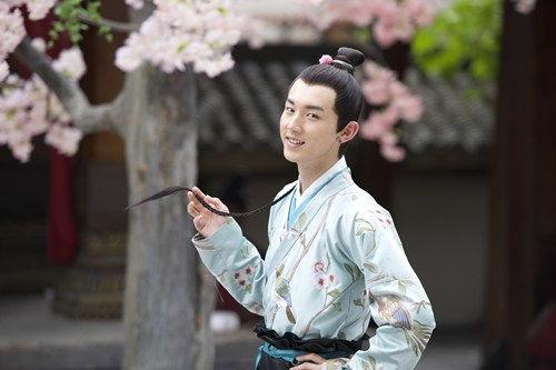 郭俊辰跳舞视频,惊艳演绎舞蹈风采